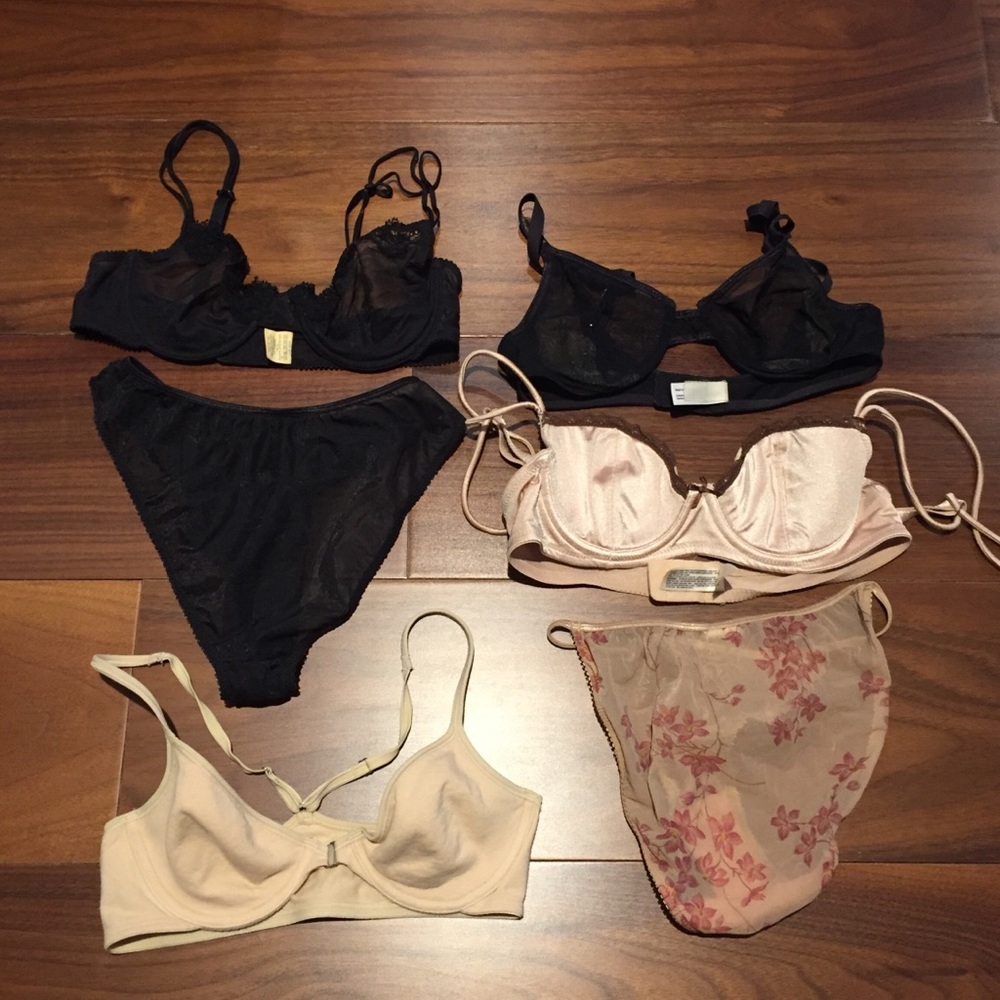 32B/C bras (4) and 2 small panties